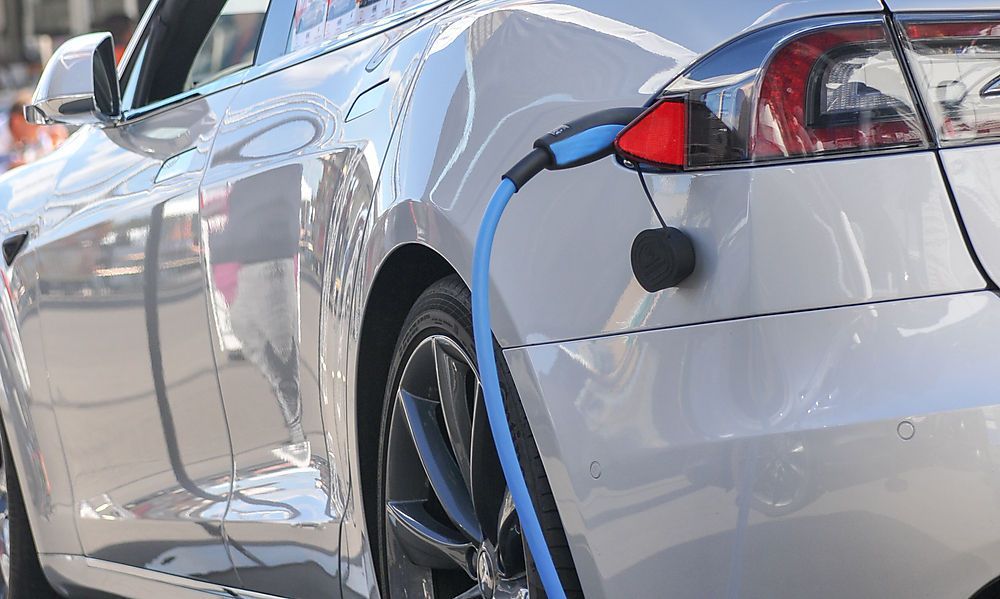 Hybrid beliebter als Diesel