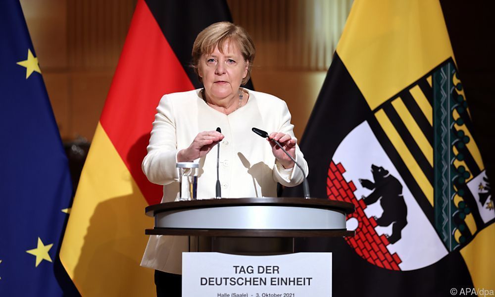 Merkels Appell für mehr Einsatz: &#8220;Demokratie ist nicht einfach da&#8221;
