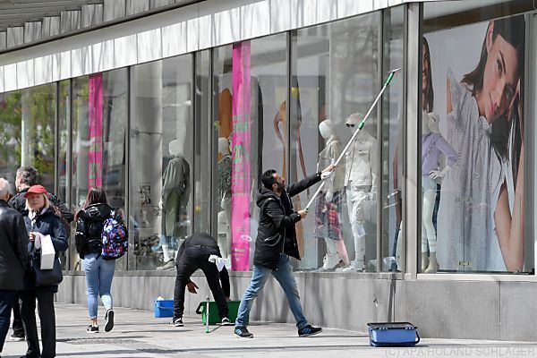 Handel will ab Mitte Dezember Weihnachtsgeschäft nachholen