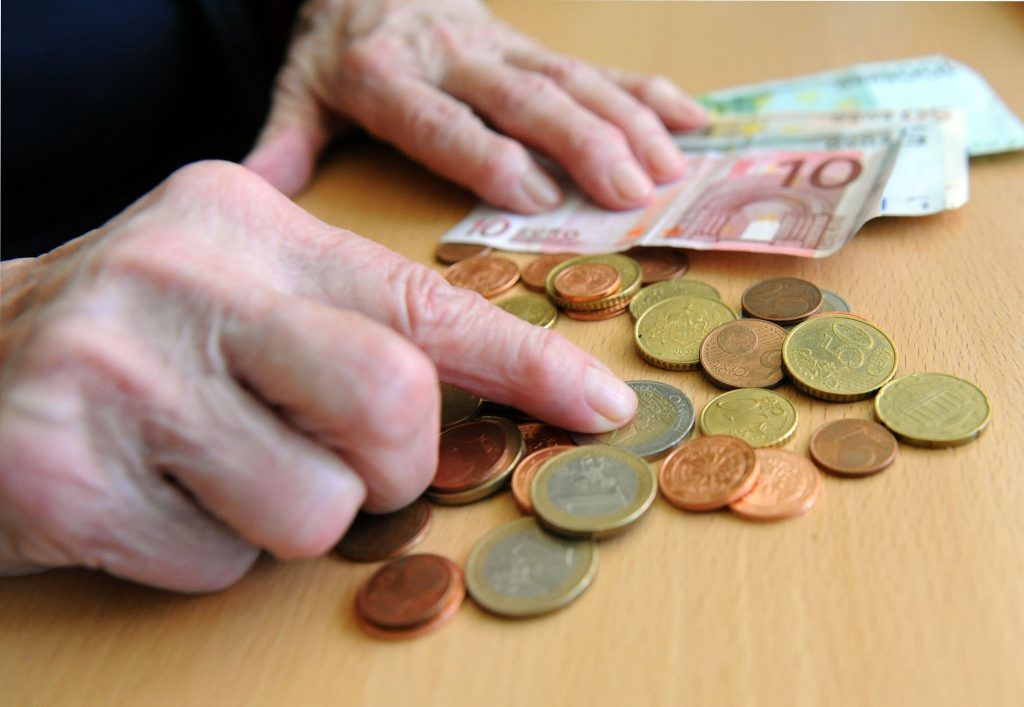 Armut: Lage entspannt sich leicht, bleibt aber Herausforderung