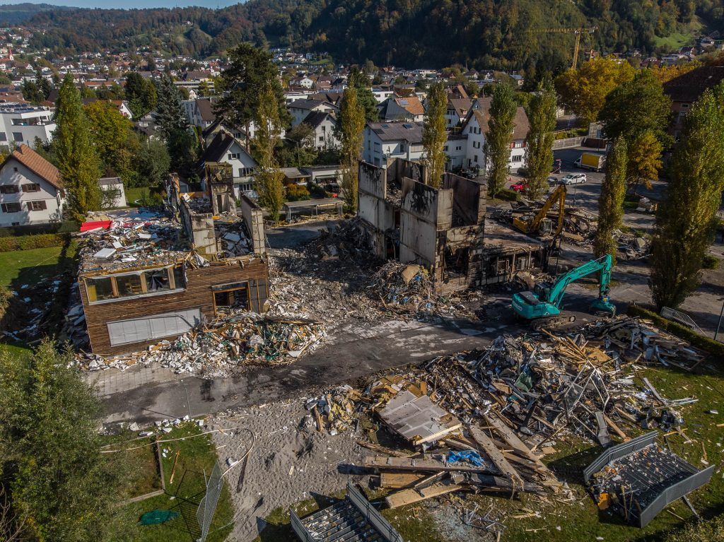 Explodierte Schule: Verfahren geht weiter