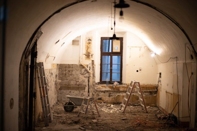 Die Baustelle. <span class="copyright">Hartinger</span>