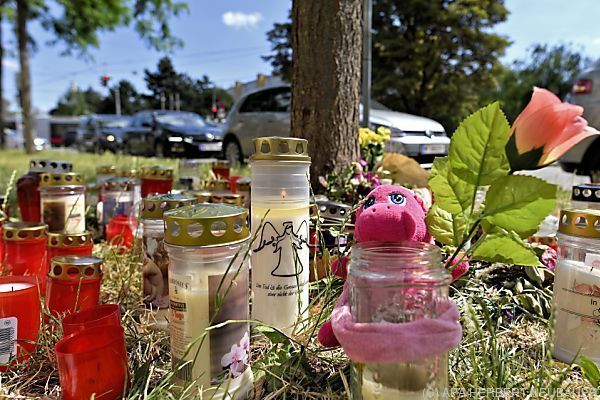Verdächtiger im Fall getöteter 13-Jähriger ausgeliefert