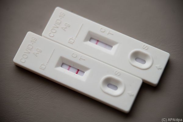 30 Tote bei über 34.000 Corona-Neuinfektionen