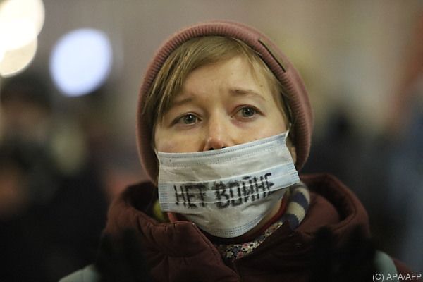 560 Festnahmen bei neuen Demos gegen Krieg in Russland