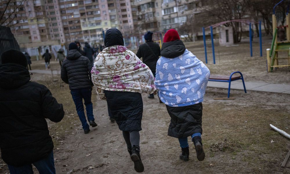 Rund 100.000 Menschen in der Ukraine auf der Flucht