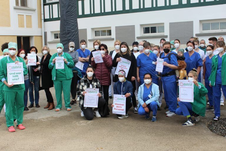 In allen Spitälern Vorarlbergs gab es Proteste. Hier beim LKH Hohenems. <span class="copyright">ögb vorarlberg</span>