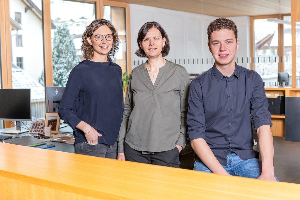 Wälderbau baut Spitze um