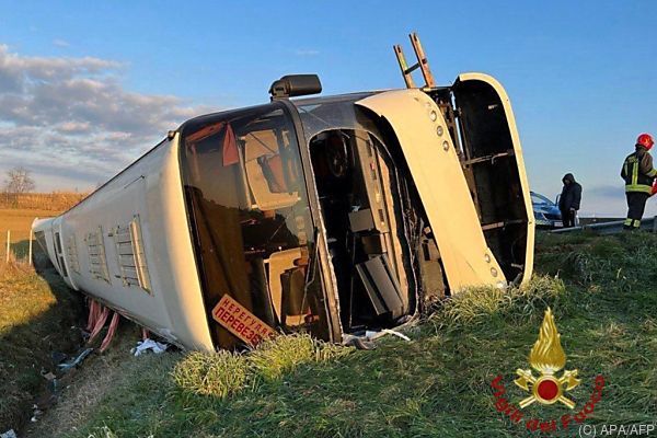 Ukrainischer Flüchtlingsbus in Italien verunglückt