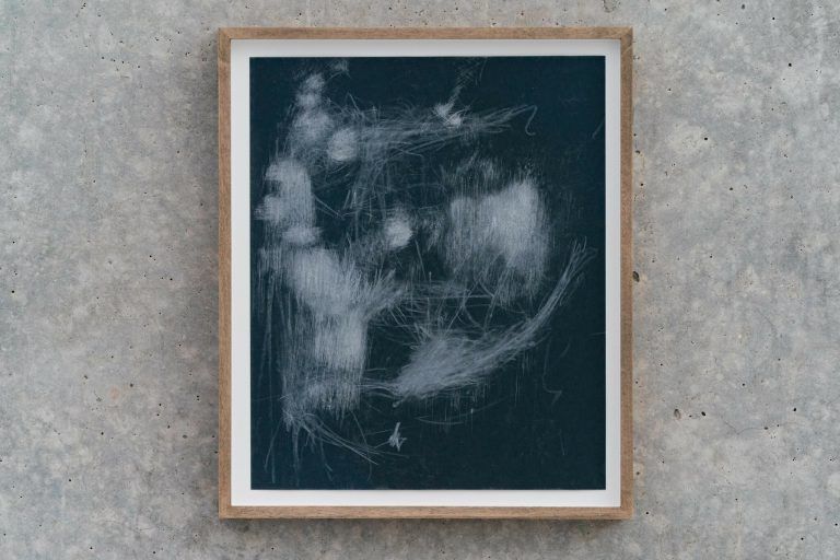 Eines der Sandpapier-Bilder. <span class="copyright">Stiplovsek</span>