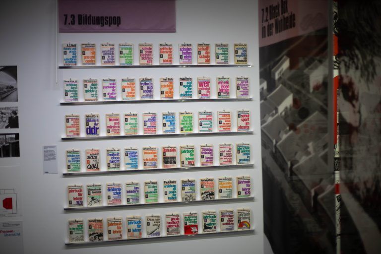 In der Ausstellung sind eine ganze Reihe an Publikationen zu sehen. <span class="copyright">Hartinger</span>