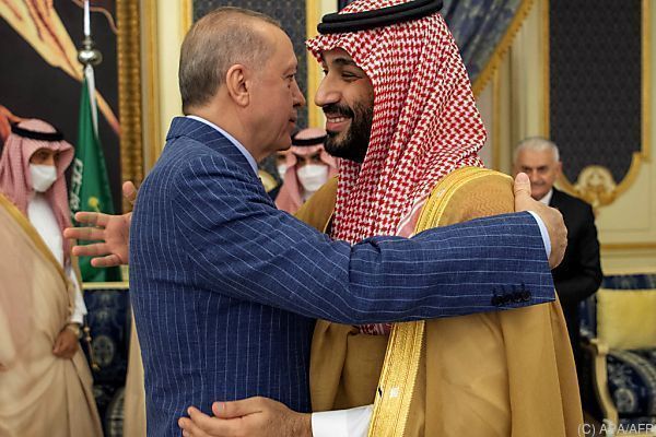 Erdogan umwirbt Saudis auf erster Reise nach Khashoggi-Mord