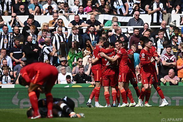 ManCity weiter einen Zähler vor Liverpool