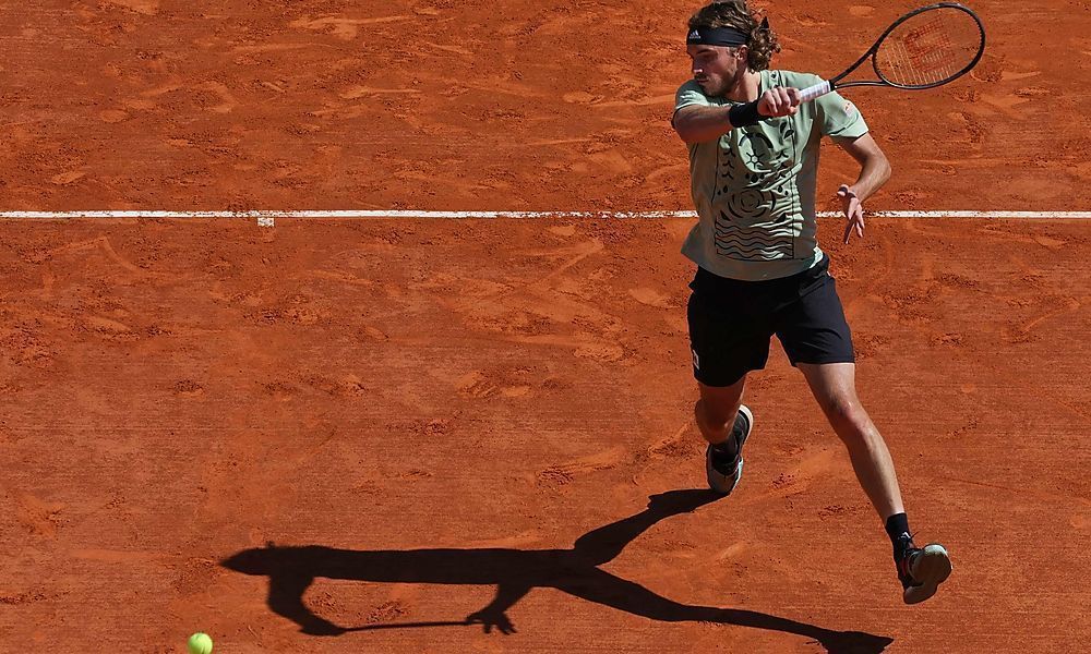 Tsitsipas gewinnt Sandplatz-Klassiker