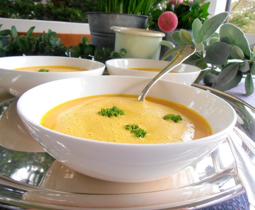 Karotten-Paprikasüppchen mit Ingwer