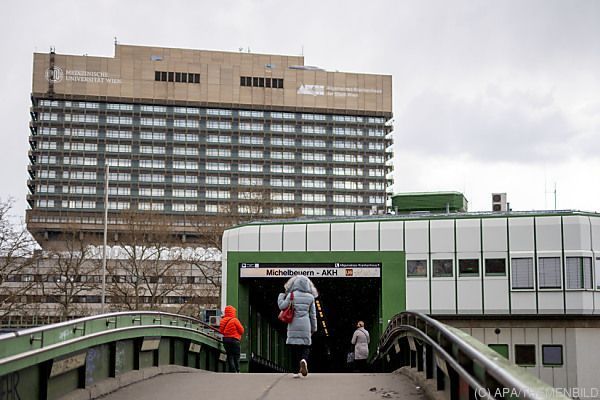 Ärztekammer gegen &#8220;Versklavung&#8221; durch Bindung an Spitäler