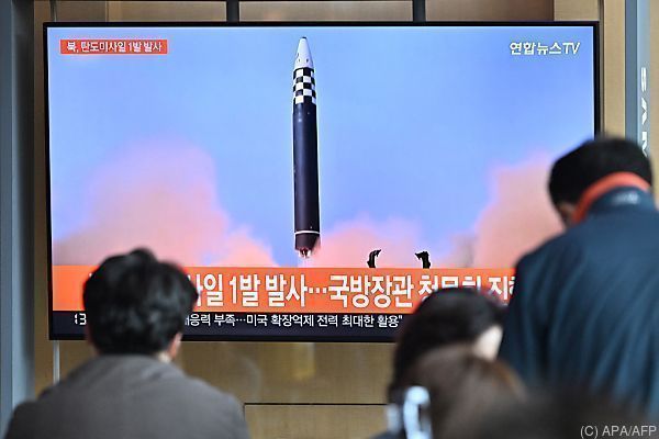 Nordkorea feuert Rakete in Richtung Meer ab