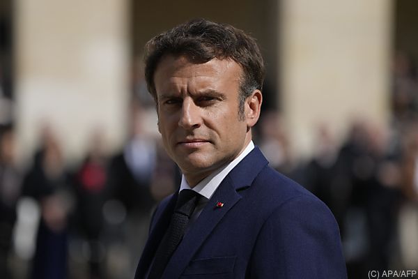 Macron nach Wiederwahl feierlich ins Amt eingeführt