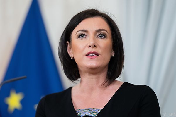 Landwirtschaftsministerin Köstinger tritt zurück