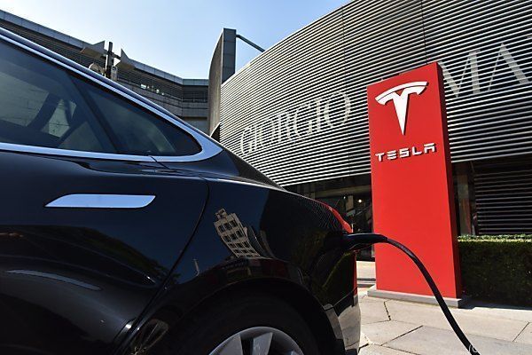 Keine höhere Brandgefahr durch Elektroautos