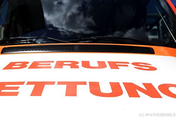 Kleinkind bei Fenstersturz in Wien-Simmering schwer verletzt
