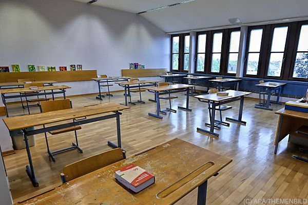 Weniger Sitzenbleiber, mehr Maturanten und Studenten