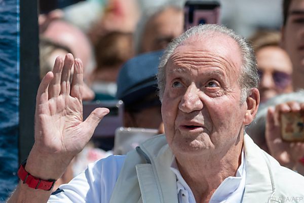 Pause vom Exil: Juan Carlos jubelnd in Heimat begrüßt