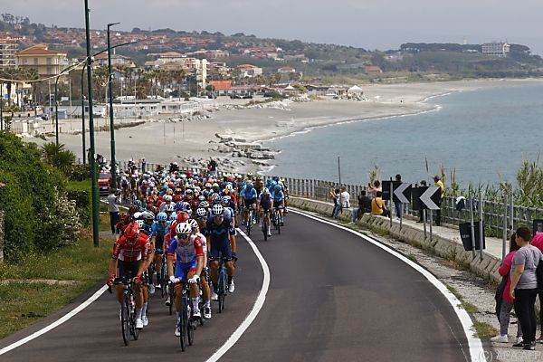 Demare gewinnt auch erste Giro-Festlandetappe
