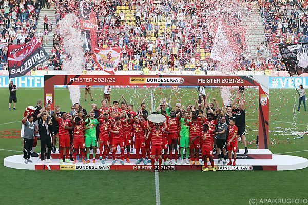 Salzburg erhielt Meisterteller und feierte mit 15.000 Fans