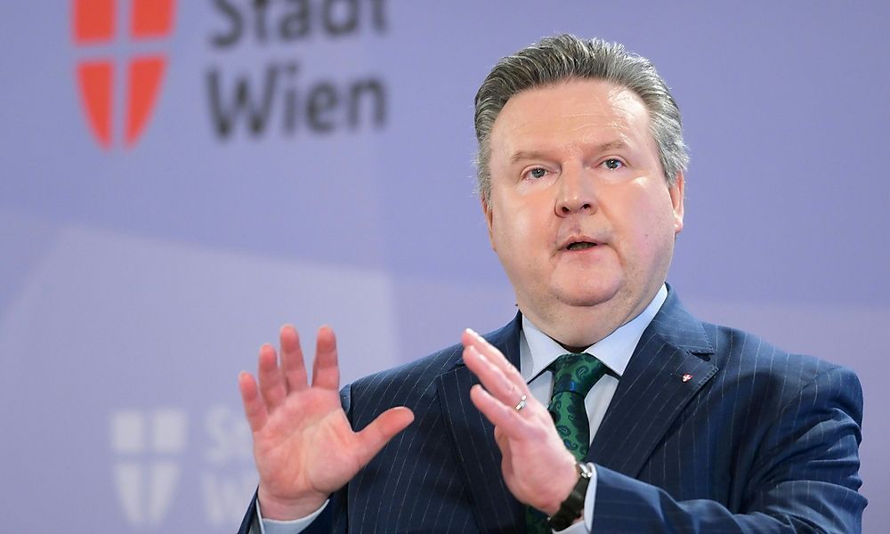 Masken in Öffis und Ordinationen bleiben