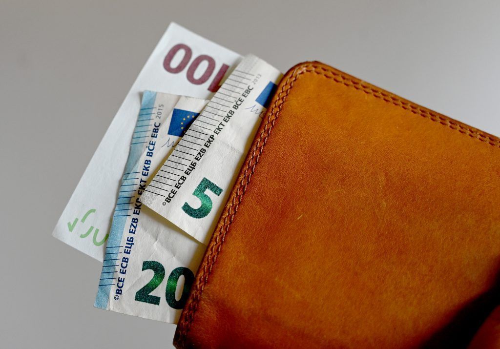Inflation knabbert dem Handel die Umsätze weg