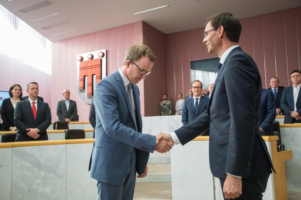 Wer vertritt den Landeshauptmann?