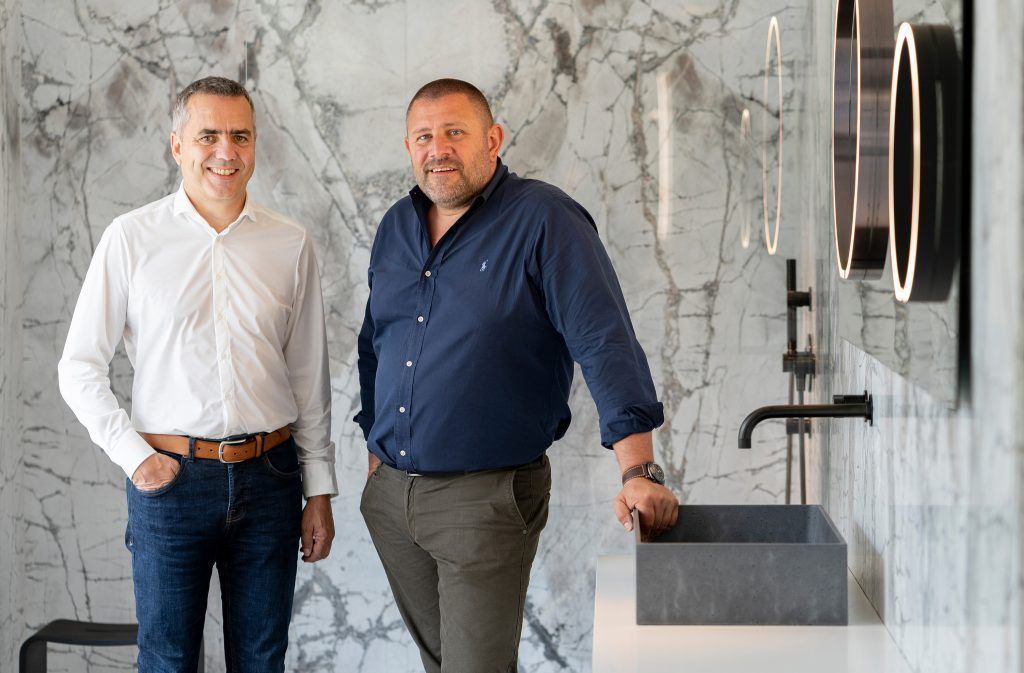 Inhaus beteiligt sich an    deutscher Firma