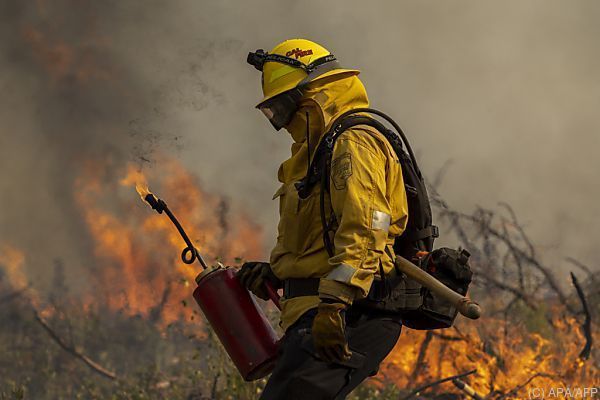 Erste Fortschritte bei Waldbränden in Kalifornien