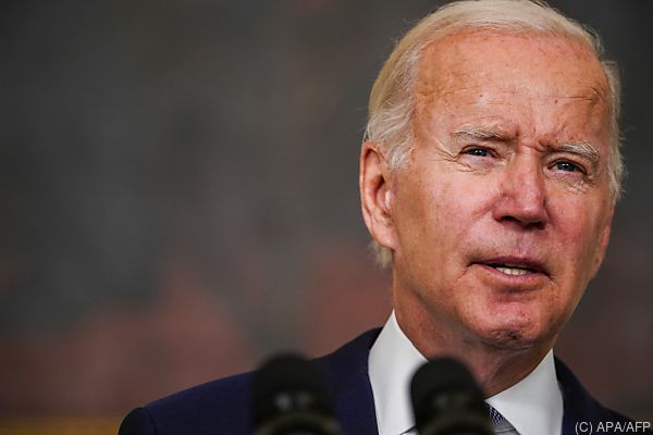 Biden erneut positiv auf COVID-19 getestet