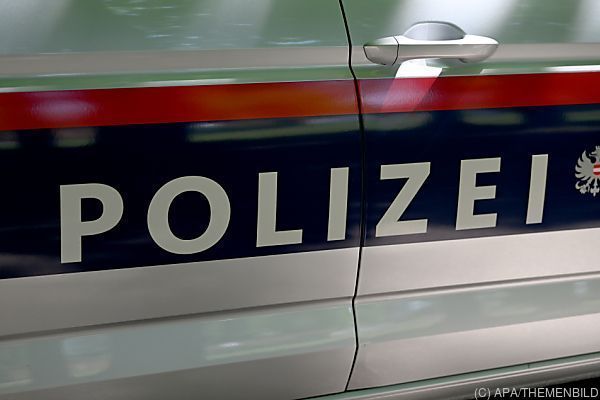 Drei Tote bei Unfall mit Schlepperauto auf A6 bei Kittsee