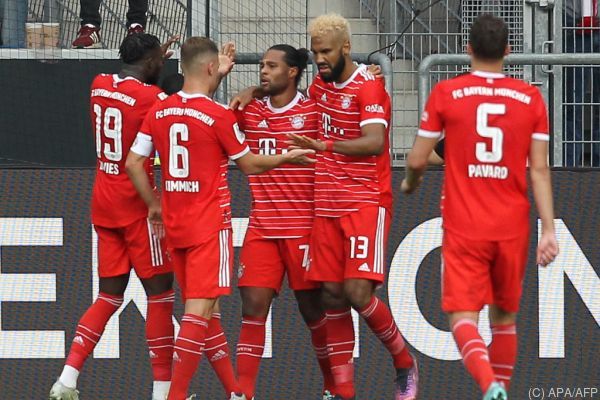 Bayern schließen zu Union auf, BVB besänftigt Kritiker