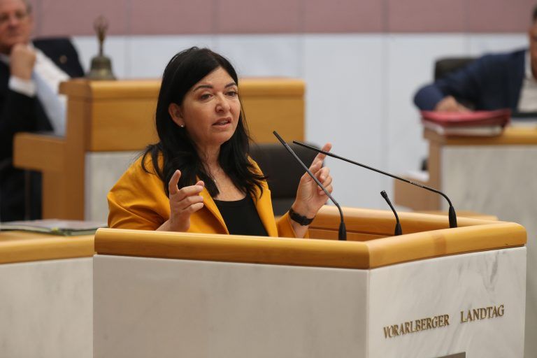 Manuela Auer von der SPÖ würde die Dividende der Illwerke vkw lieber in anderen Bereichen investieren als in einen Stromrabatt. <span class="copyright">Archiv/Hartinger</span>