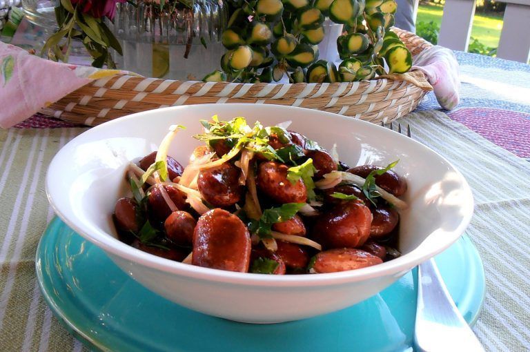 Die können den Bohnensalat auch mit Ziegenfrischkäse als Vorspeise servieren. <span class="copyright">Hagen</span>