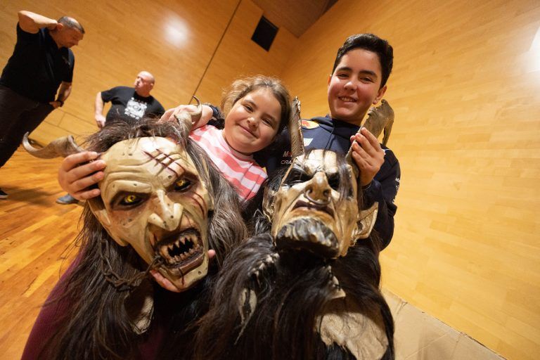 Auch kleine Krampusse sind dabei. <span class="copyright">Hartinger</span>