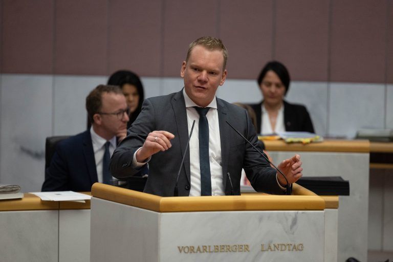 FPÖ-Klubobmann Christof Bitschi fordert bei der Polizei eine "West-Zulage". <span class="copyright">Hartinger</span>