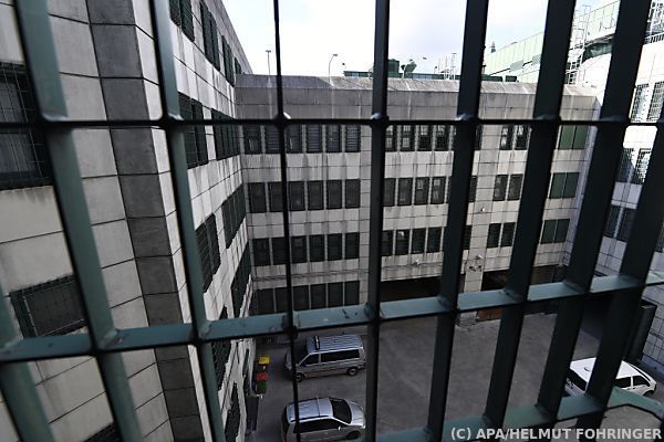 Über 220.000 Überstunden in den Justizanstalten