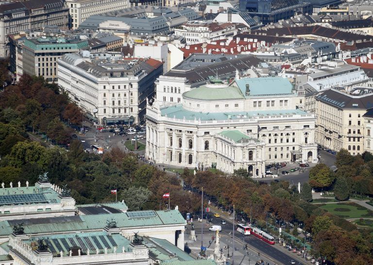 Im Burgtheater ist bald Stefan Bachmann Direktor. <span class="copyright">APA</span>