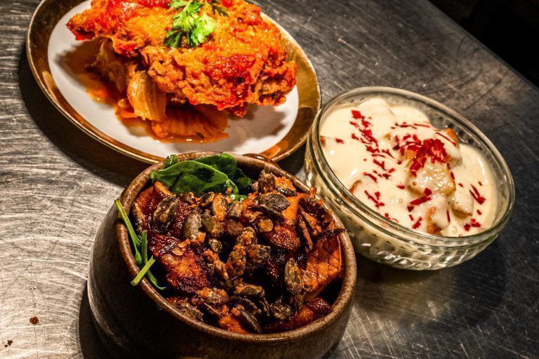 Es gibt vegetarische Tapas und welche mit Fleisch. <span class="copyright">Wildling Foods</span>