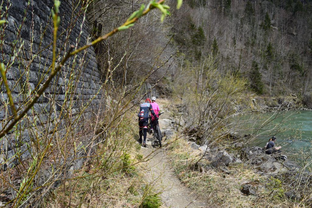 Was im Gutachten zum Achtal-Radweg steht