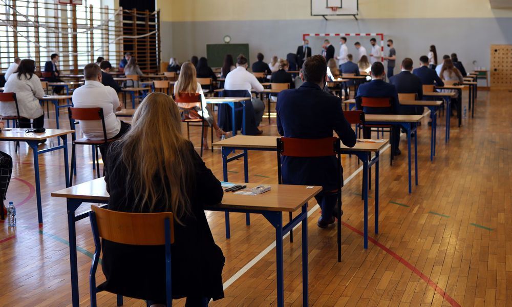2024 soll die Zentralmatura schon Ende April beginnen