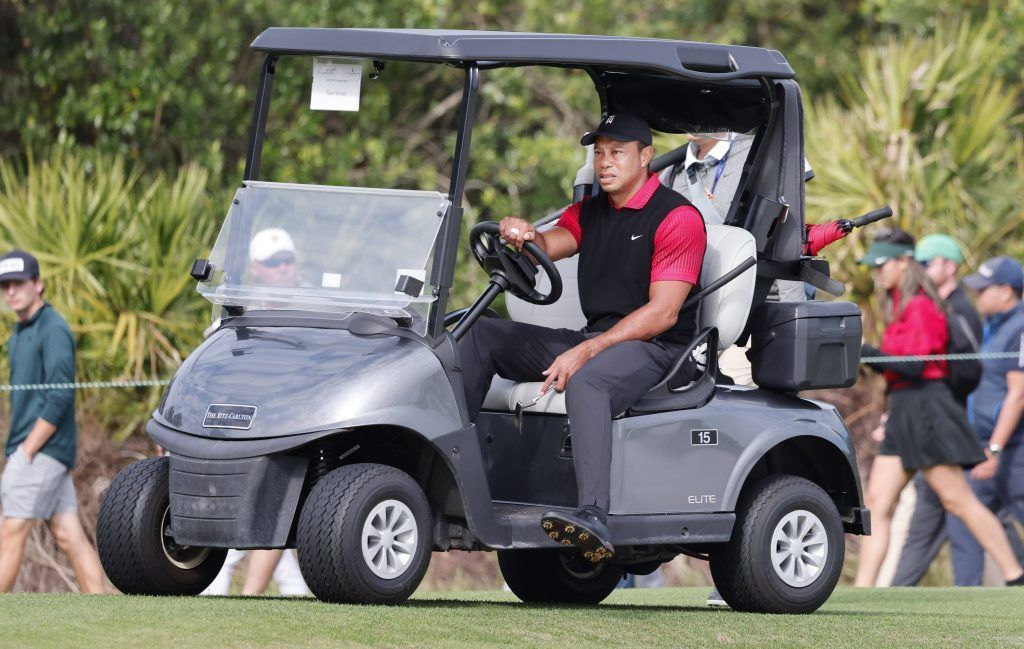 Tiger Woods kommt nach Autounfall nur noch schwer von A nach B