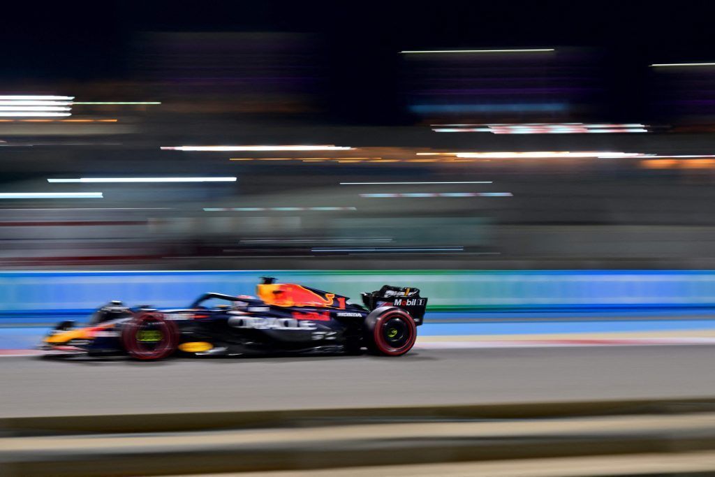 Max Verstappen führt nach dem Start
