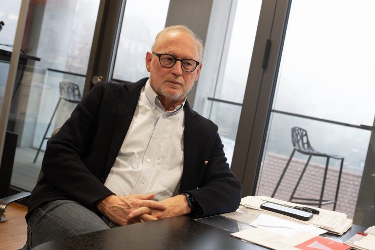 Laut AK-Direktor Rainer Keckeis steht es "Spitz auf Knopf". <span class="copyright">Hartinger</span>