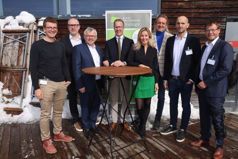 Thomas Fleischanderl, Markus Bischof, Andi Haid, Christian Gantner, Susanne Eckes, Markus Linder, Andreas Gapp und Julian Müller. <span class="copyright">Jockl Metzger</span>